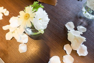 結婚式　テーブルセット　花