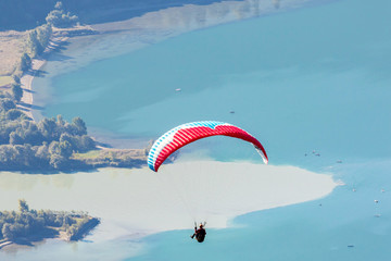 Lago di Como (IT) - Volo con parapendio sopra Gera Lario