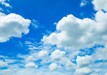 Obraz na płótnie Canvas sky background and white clouds in the air.