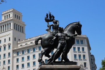 Statue allégorique de Barcelone