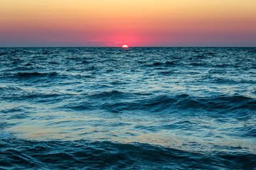 Fototapeta premium Sonnenuntergang mediterrane Küstenlandschaft