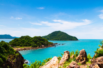 Fototapeta premium Typical seascape with sand beach. Dramatic summer morning on the east coast of Thailand.