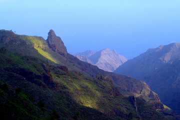 Fototapeta na wymiar mountains in La Gomera