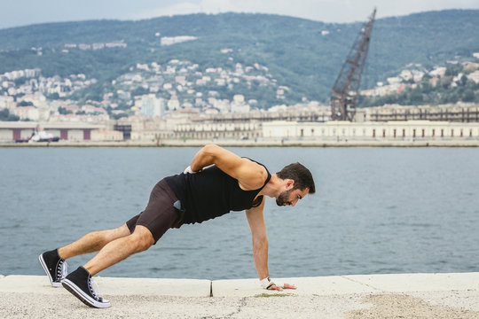 Sport fitness man push-ups.