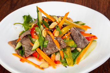 Vietnam salad with beef