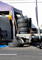 Reifen Slicks Motorsport fahrerlager Pit Box Rennstrecke