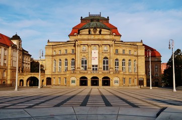 Fototapeta na wymiar Chemnitz, Opernhaus am Theaterplatz