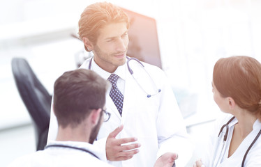 Fototapeta premium Group of doctors talking