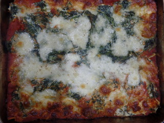 Obraz na płótnie Canvas Vegetarian spinach and ricotta lasagne