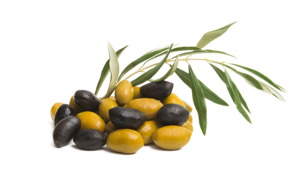 large olives isolated