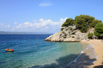 Obraz premium Beautiful sand beach in Brela , Croatia
