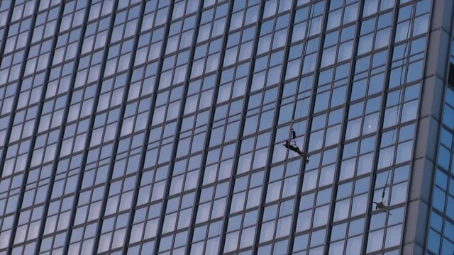 Extreme Sports: Jumper Experiences Base Flying From Skyscraper