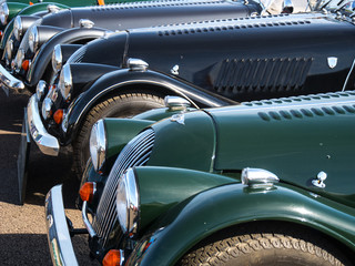 Capots de voiture