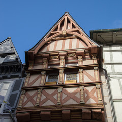 Fototapeta na wymiar Façade d'une maison bretonne à colombages à Quimper