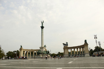 площадь героев в Будапеште