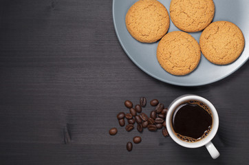 Coffee with oatmeal cookies