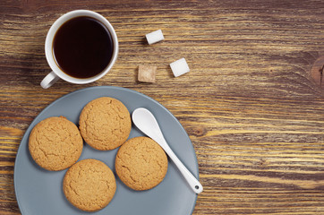 Oatmeal cookies and black coffee