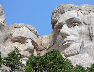 Obraz premium detail of the iconic carvings of presidents Theodore Roosevelt and Thomas Jefferson, Mount Rushmore, Black Hills, South Dakota