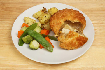 Chicken pie and vegetables