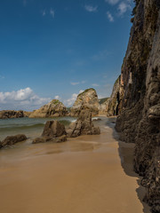 Playa de la Franca (Beach of La Franca) w lipcowy słoneczny dzień © Adam Wrobel