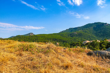 Fototapeta premium Landscape view on the South France hills on a sunny day.