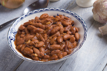Cooked white beans