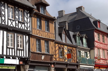 Ville de Dol de Bretagne, façades colorées à colombages, département d'Ille-et-Vilaine, Bretagne, France