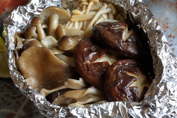 きのこのホイル焼き