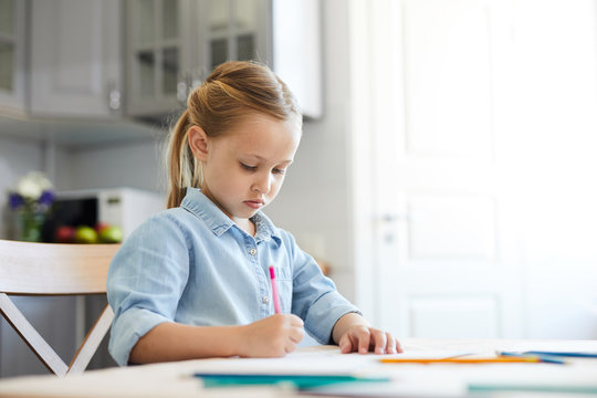 Child Concentrating Images – Browse 73,691 Stock Photos, Vectors, and ...