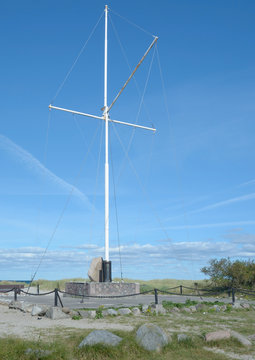 Niobe-Denkmal auf der Insel Fehmarn im Gedenken an den Untergang des Segelschulschiff Niobe,Ostsee,Schleswig-Holstein,Deutschland