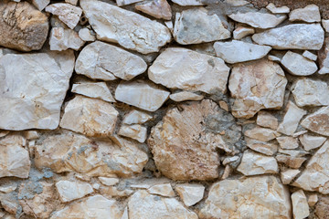 Wall made of natural stone