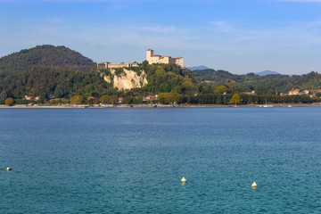 Rocca di Angera, sul lago Maggiore