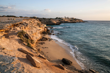 Fototapeta premium La costa di Ibiza al tramonto