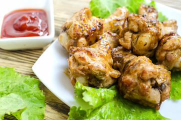 fried chicken wings and sauce
