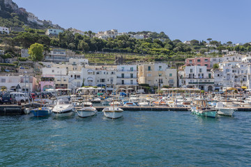 Fototapeta na wymiar Capri port