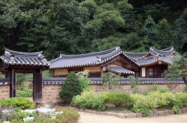 Fototapeta na wymiar Deokcheon Folk Village