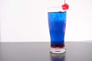 blue lagoon cocktail