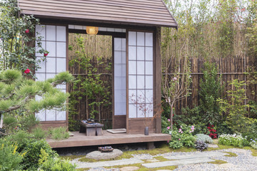 Fototapeta premium Japanese house and flower garden