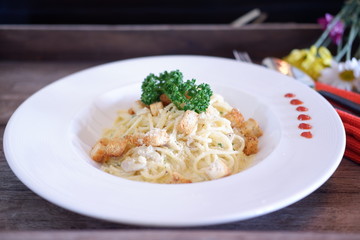 spaghetti carbonara