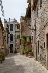 Valldemossa Altstadt Innenhof mit Laterne