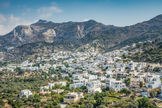Il villaggio di Filoti a Naxos, arcipelago delle isole Cicladi GR