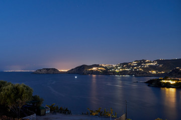 Die Nordk&uuml;ste der Insel Kreta rund um das Fischerdorf Agia Pelagia in der D&auml;mmerung