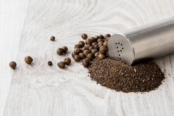 Pepper shaker and salt shaker