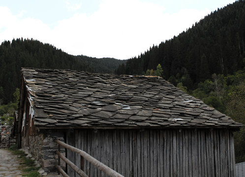 Abandoned old house - Shirka Luka, Bulgaria