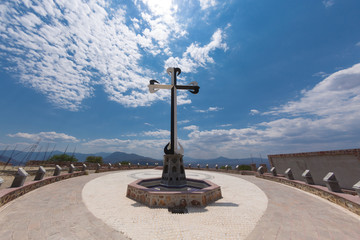 Dominicans cross in Mexico