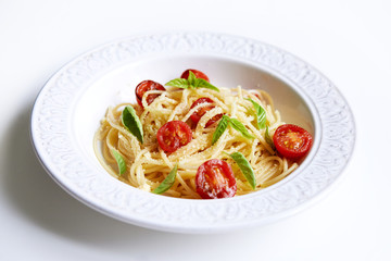 pasta with bacil and tomatoes