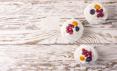 Delicious mini Pavlova meringue cake