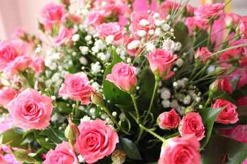 Big bouquet of pink roses