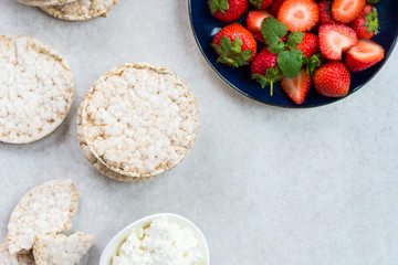 Healthy Snack from Rice Cakes with Ricotta Cheese and Strawberri