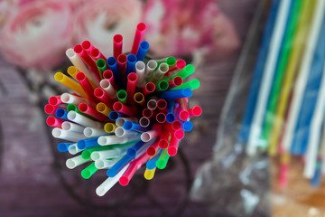 Obraz premium drinking straws on the table